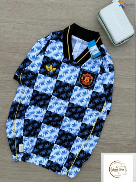 Maillot M